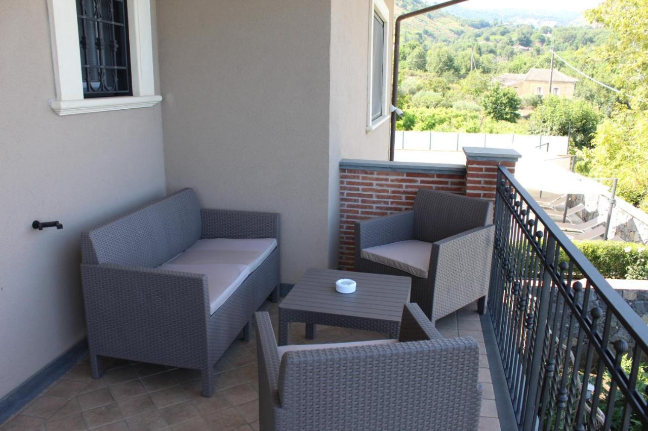Bedda Mia Etna House B&B Трекастани Екстериор снимка
